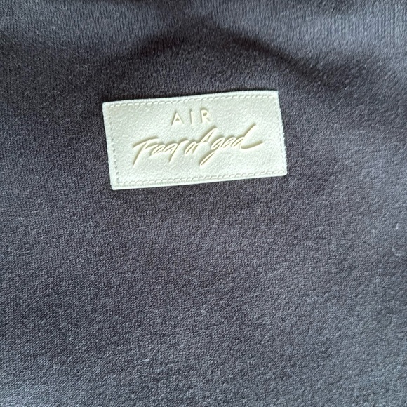 Nike x Fear of God x NBA - Picture 6 of 8